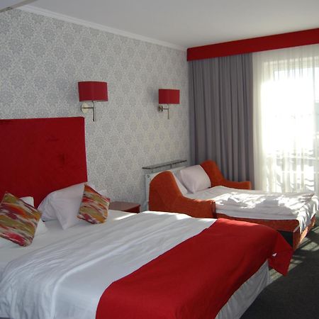 Amigo Hotel Sulejówek المظهر الخارجي الصورة