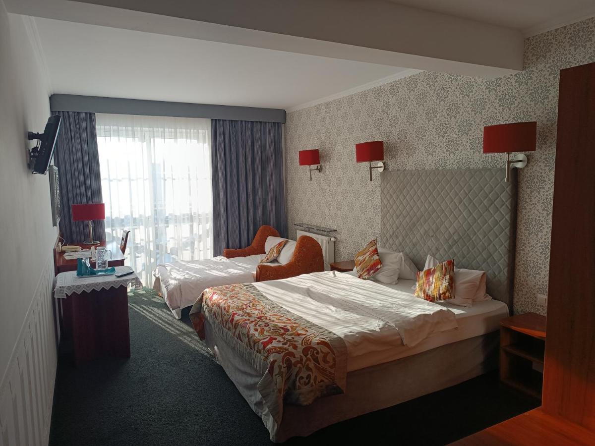 Amigo Hotel Sulejówek المظهر الخارجي الصورة