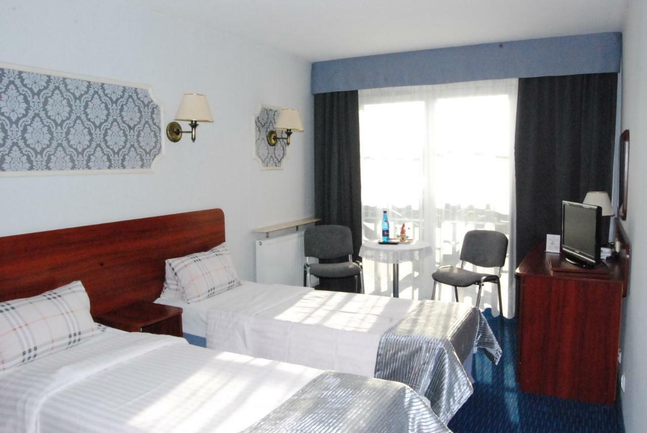 Amigo Hotel Sulejówek المظهر الخارجي الصورة