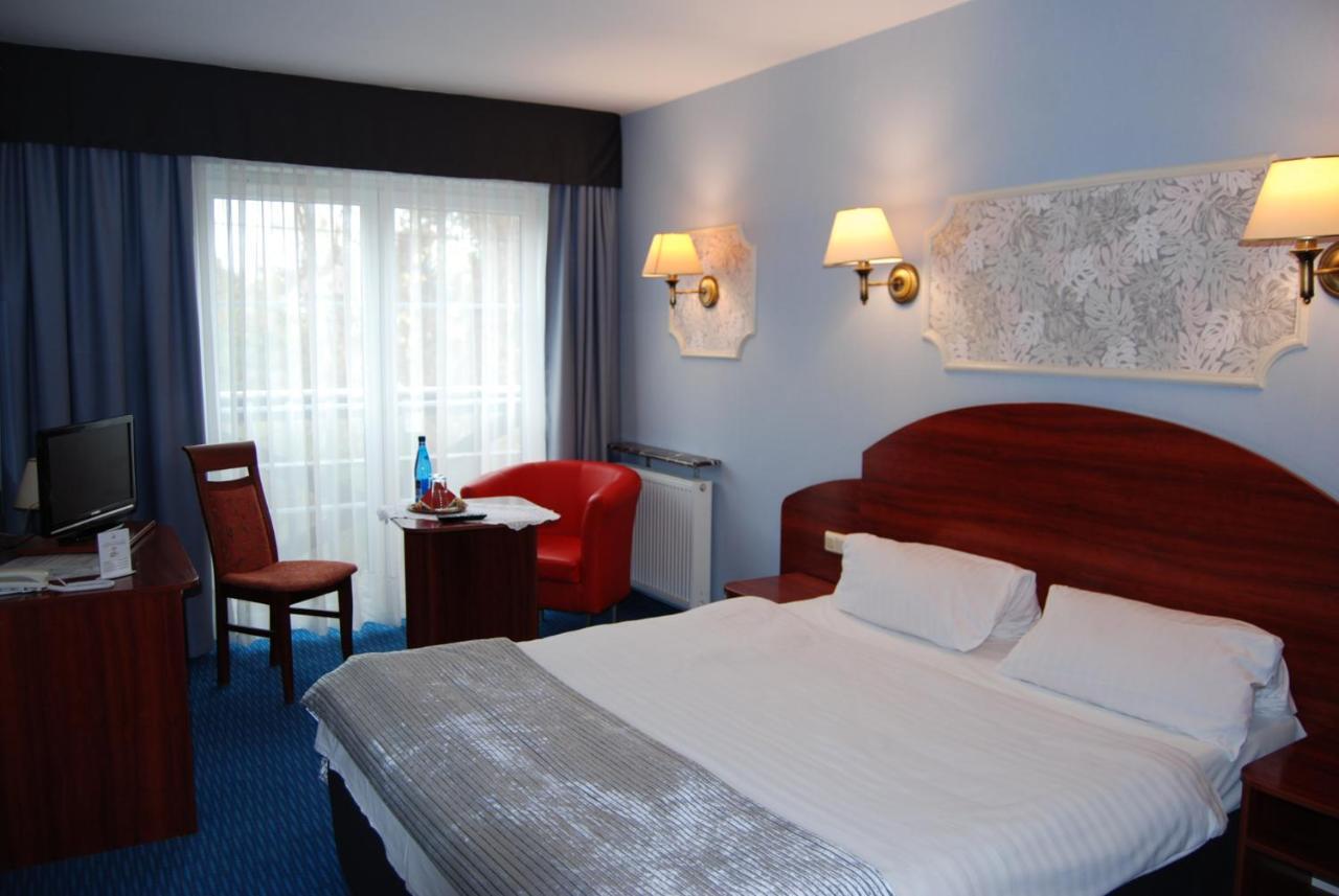 Amigo Hotel Sulejówek المظهر الخارجي الصورة